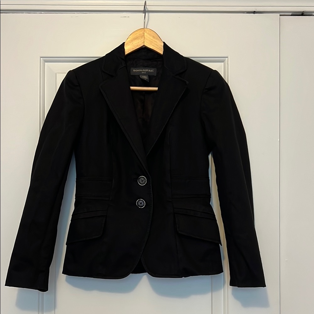 Banana Republic Factory Black Two-Button Tailored Blazer Womens Size 0